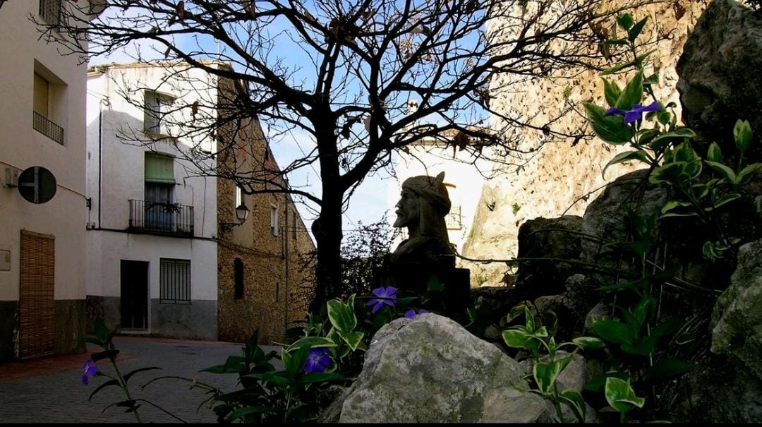 Al-Azraq, el visir que desafió a Jaume I en las montañas del interior de Alicante